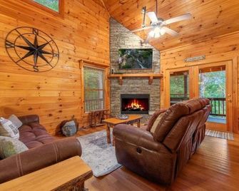 Five Bears of Blue Ridge - Cherry Log - Living room