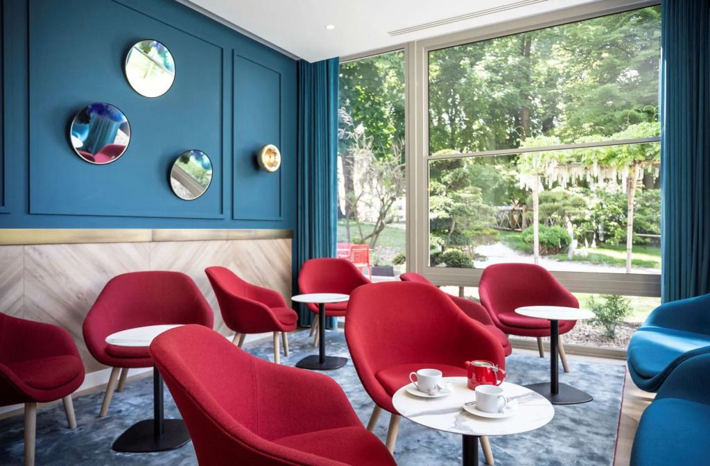 جولدن تيوليب أيكس لو بين