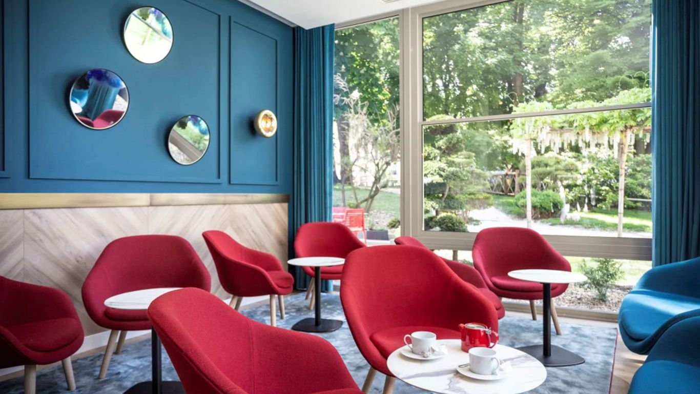 جولدن تيوليب أيكس لو بين