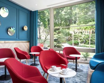 Golden Tulip Aix Les Bains - Aix-les-Bains - Lounge