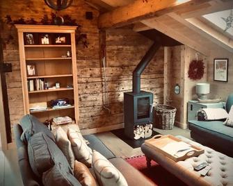 Holiday house La Forclaz VD for 1 - 6 persons with 3 bedrooms - Holiday house - Ormont-Dessus - Living room