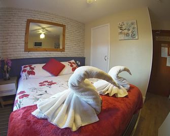 The Eastleigh - Skegness - Yatak Odası
