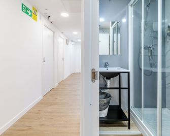 AYZ Princesa-Auto check-in property - 馬德里 - 走廊