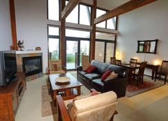 Pacific Rim Retreat - Ucluelet - Wohnzimmer