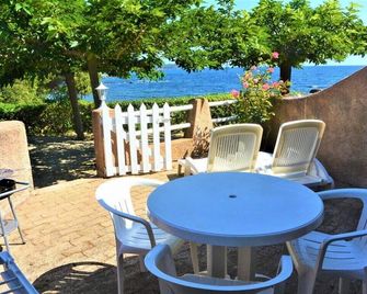 Mini-Villa Canella No. 2 - The Waterfront- 3 Pers - Sari-Solenzara - Patio