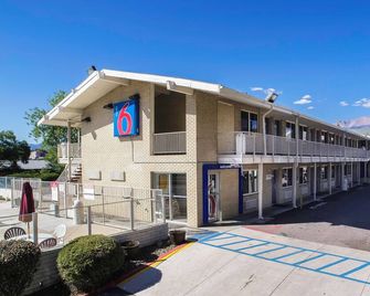 Motel 6 Colorado Springs Co - South/Metro Area - Colorado Springs - Edificio