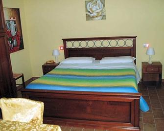 Agriturismo B&B Le Gazze - Fermo - Bedroom