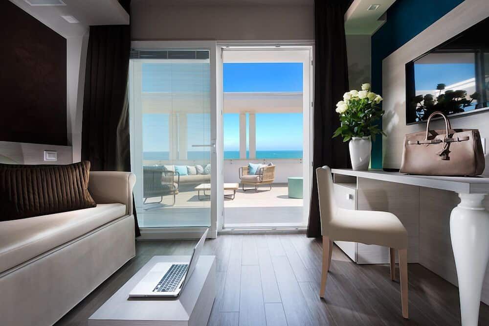 Hotel Ambasciatori - ריצ'ונה - סלון