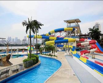 Iu Hotel Guangzhou Sun Yat-Sen University Zhujiang Swimming Center - Canton - Piscine