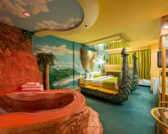 Fantasyland Hotel - Edmonton