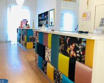 38 Aira Hotels - פאלרמו - דלפק קבלה