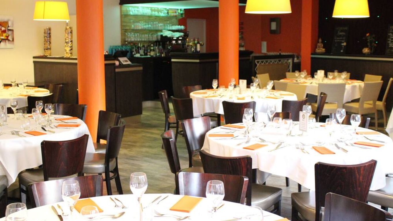 Bagnoles Hotel - Contact Hotel