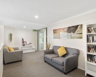 أرسطاطاليس نورث شور - أوكلاند - غرفة معيشة