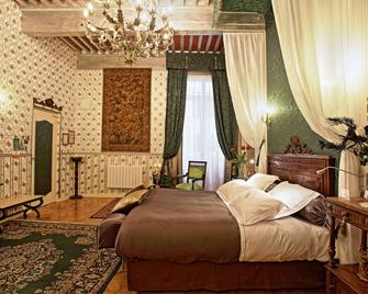 Hotel Renaissance - Castres - Habitació