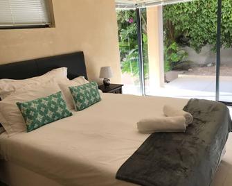 11 Escape Views - Hout Bay - Bedroom