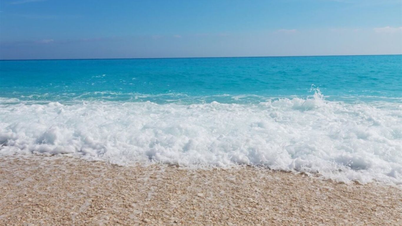 Surya Kencana Seaside Hotel