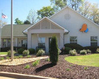 Intown Suites Extended Stay Auburn Al - Auburn - Rakennus