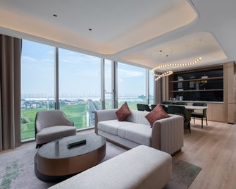 Holiday Inn Hangzhou Gcec By IHG - Hangzhou - Bedroom
