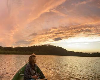 Lakefront Cottage - Guilford
