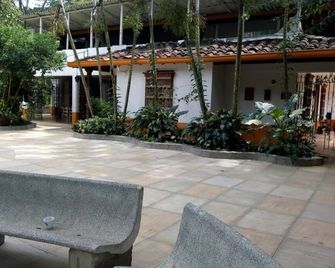 Otrolado Lodge - Andes - Patio