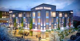 Ramada Suites by Wyndham Queenstown Remarkables Park - Queenstown - Bygning