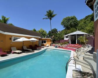 Tropical Garden At The Blue Orchid With Pool - Montego Bay - Pool