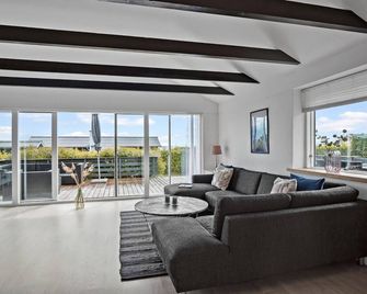 Stunning Home In Faaborg - Faaborg - Obývací pokoj