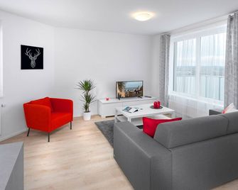Modern 3 bedroom apartment - Prague - Living room