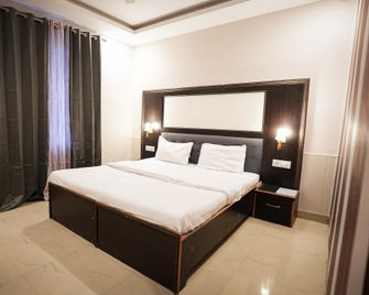 Shaanti Hostel and Coliving - Rishikesh - Bedroom