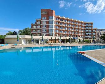 Hotel Amiral - Mamaia - Piscina