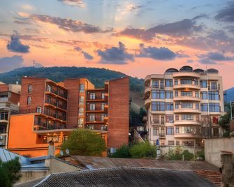 Betsy's Hotel - Tbilisi - Building