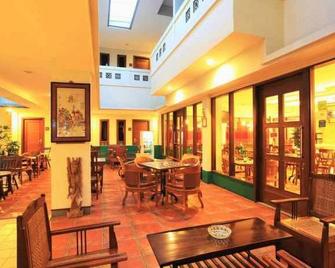 Hotel Koening - Cirebon - Restaurant