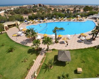 Hotel Sidi Mansour Resort & Spa - Midoun - Piscina