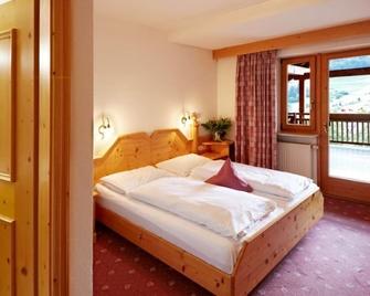 Hotel Zum Löwen - Al Leone - Meltina - Camera da letto