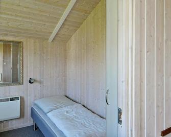 6 person holiday home in Gelting - 겔팅크 - 침실