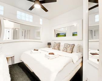 Pgavillageresort By Americanvacationliving 7 Room - Port St. Lucie - Habitación