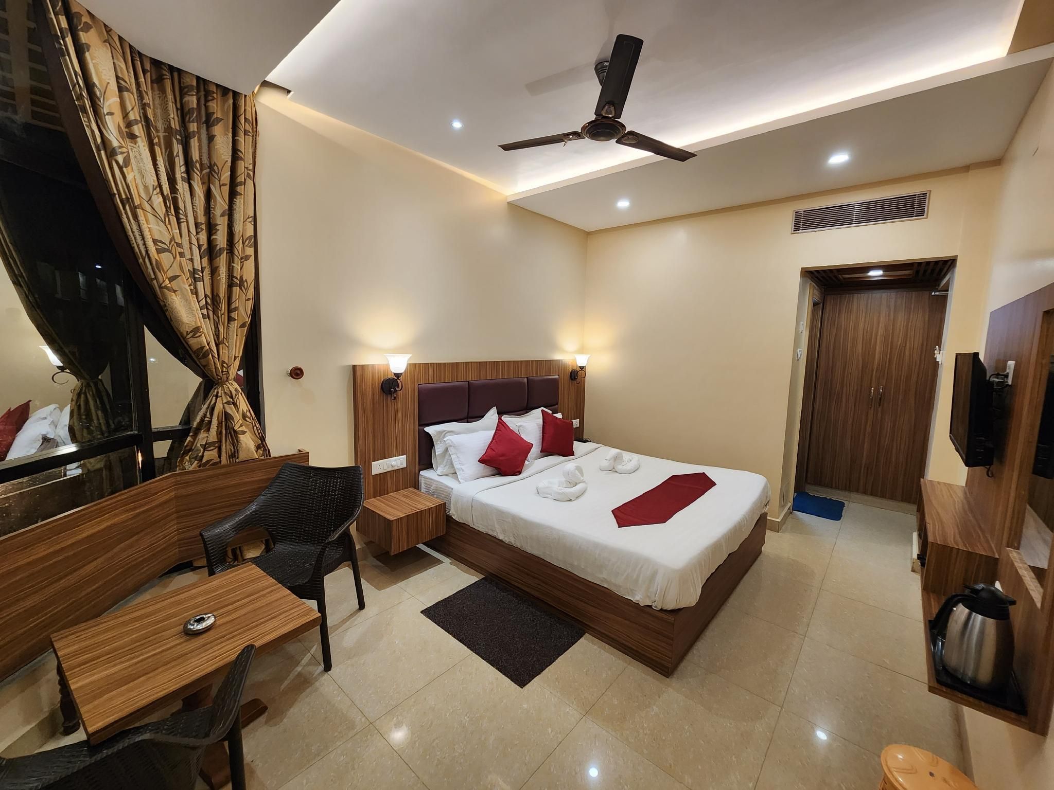 Asian Inn Beach Resort - פורי - חדר שינה