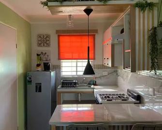 House with 2 comfortable rooms. - Navojoa - Küche