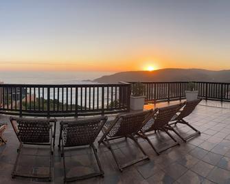 Dutton's Cove Guest House - George - Balcón