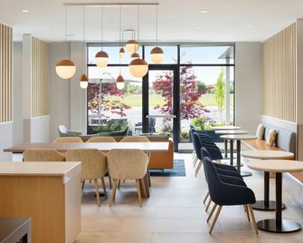 TownePlace Suites by Marriott Victoria Airport Sidney - Sidney - Restaurante