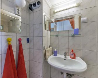 Lem Suburban Apartment - 布達佩斯 - 浴室