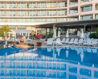 Hotel Neptun Beach - סאני ביץ' - בריכה