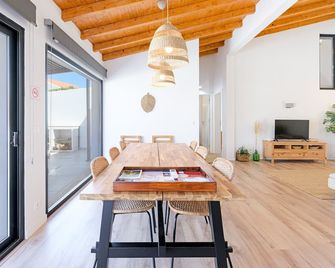 Holiday Home 'Esteva Country House' with Mountain View, Wi-Fi and Air Conditioning - Rogil - Dining room