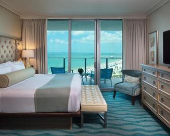 Opal Sands Resort - Clearwater - Bedroom