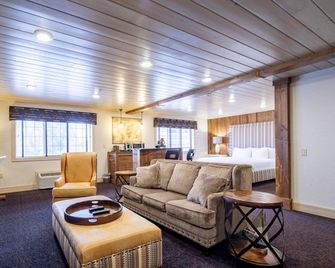 Stoney Creek Inn Quincy - Quincy - Sala de estar