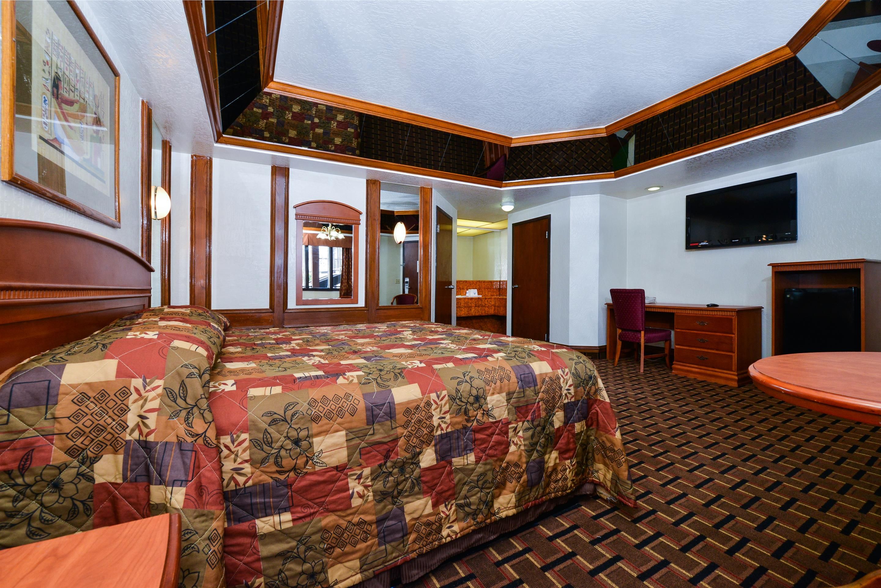 Americas Best Value Inn & Suites Los Angeles Downtown Sw - לוס אנג'לס - חדר שינה