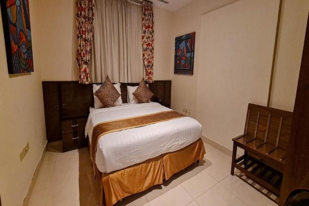 Golden New Hira Hotel
