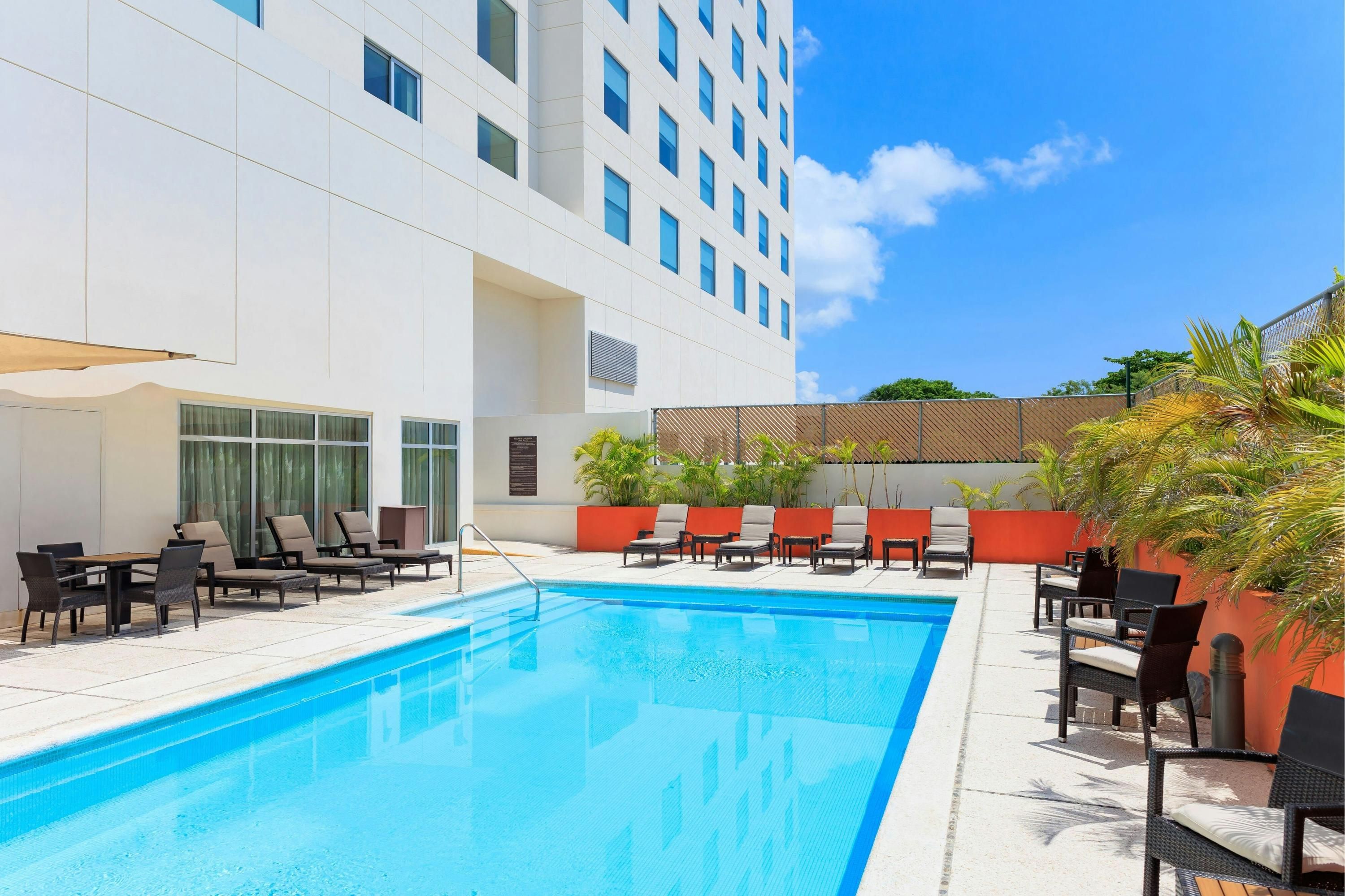 Courtyard by Marriott Ciudad del Carmen Campeche - Ciudad del Carmen - Uima-allas