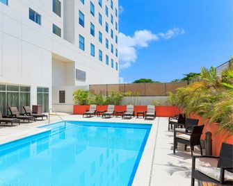 Courtyard by Marriott Ciudad del Carmen Campeche - Ciudad del Carmen - Uima-allas