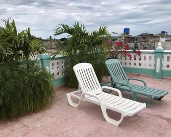 Silvia Odalys - Santa Clara - Balcony
